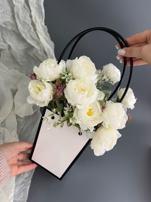 Пакет для цветов малый, размер 13,5х9,5х15см, цвет белый с черным