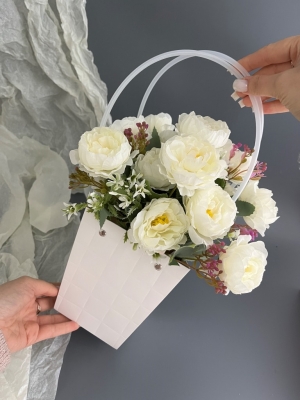 Пакет для цветов малый с тиснением, размер 13х9,5х15,5см, цвет белый