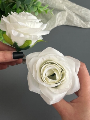 Головы бутоны роз, d-9 см, белый, 5 шт