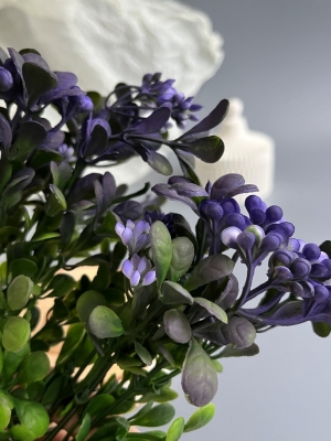 Букет зелени 7 веток, 31 см, фиолетовый