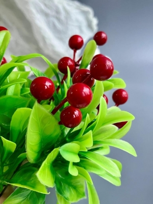 Букет зелени с ягодой (АВРИЛЛЕ), 30см, зеленый