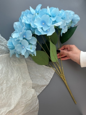 Ветка в букете гортензия 5 голов, 47 см, голубой