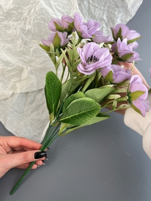 Ветка в букете лютик 5 веток, 34 см, нежно-фиолетовый