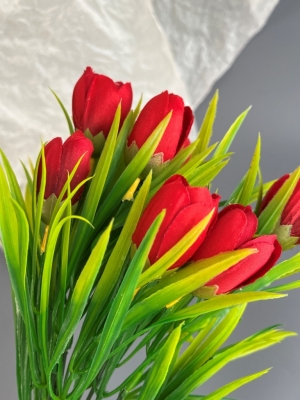 Ветка в букете тюльпан, 35 см, красный