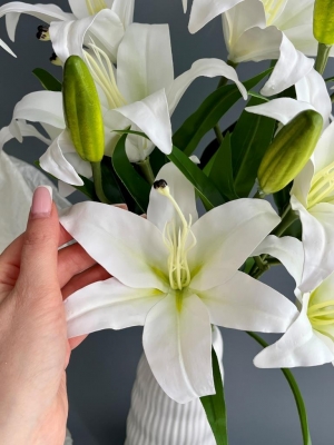 Букет лилия 9 голов, 54 см, белый
