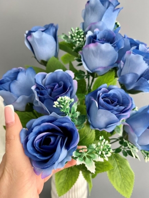 Букет бутон роз 10 голов, 52 см, синий
