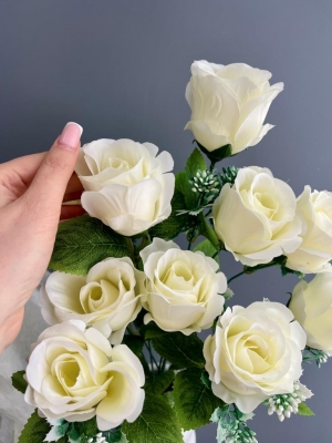 Букет бутон роз 10 голов, 52 см, белый