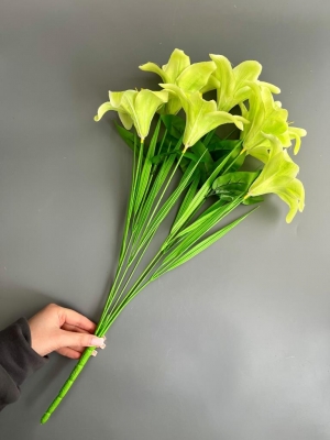 Букет лилия 7 голов, 60 см, лимонный