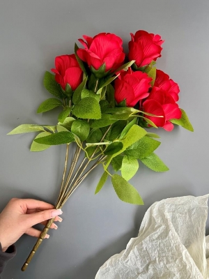 Букет бутон роз 7 голов, 52 см, бордовый