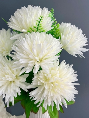 Букет хризантем 6 веток, 47 см, кремовый