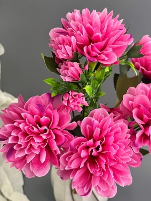 Букет хризантем 9 веток, 38 см, малиновый