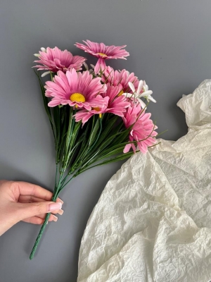 Ромашки в букете 6 голов с мелкоцветом, 34 см, розовый