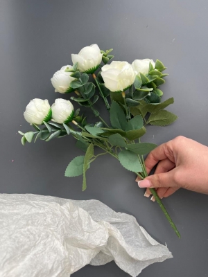 Букет пионов 6 голов, 30 см, белый