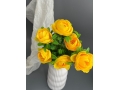 Камелия в букете 6 голов, 35 см, желтый
