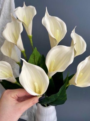 Каллы искусственные в букете латекс 9 голов, 55 см, кремовый