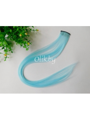 Прядь волос однотонная на заколке, светящаяся в темноте, голубой